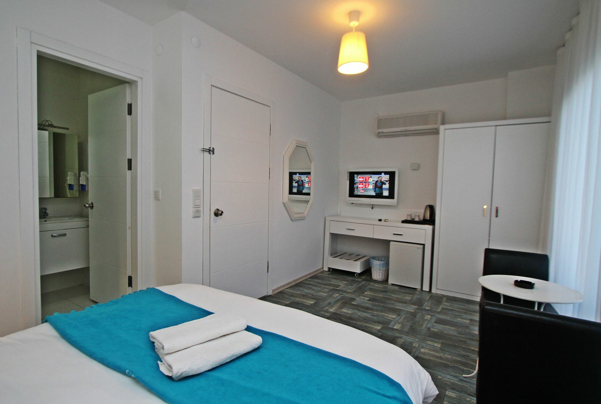 Larimar Boutique Hotel Cesme Bagian luar foto